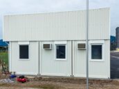 Containeranlage-Autohaus-Showroom-side-main