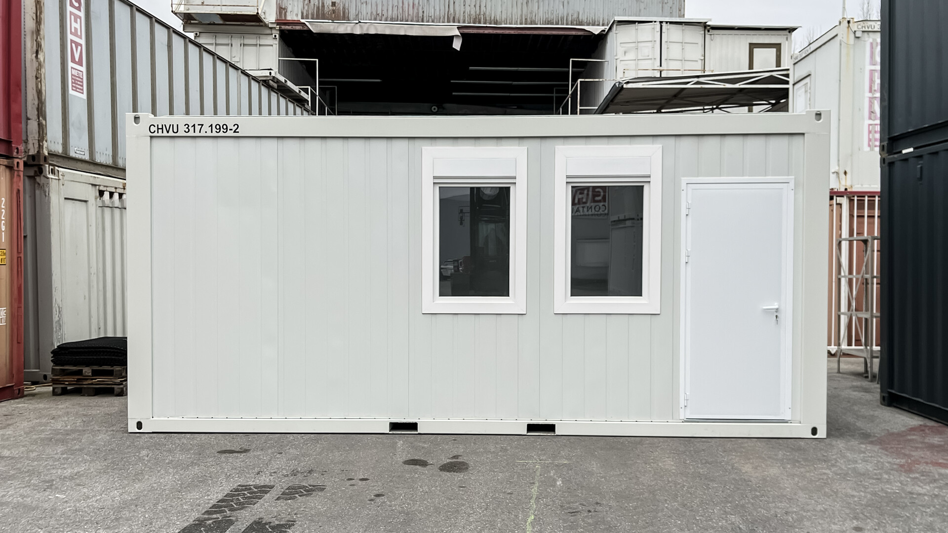 CHV Bürocontainer mit Sanitär