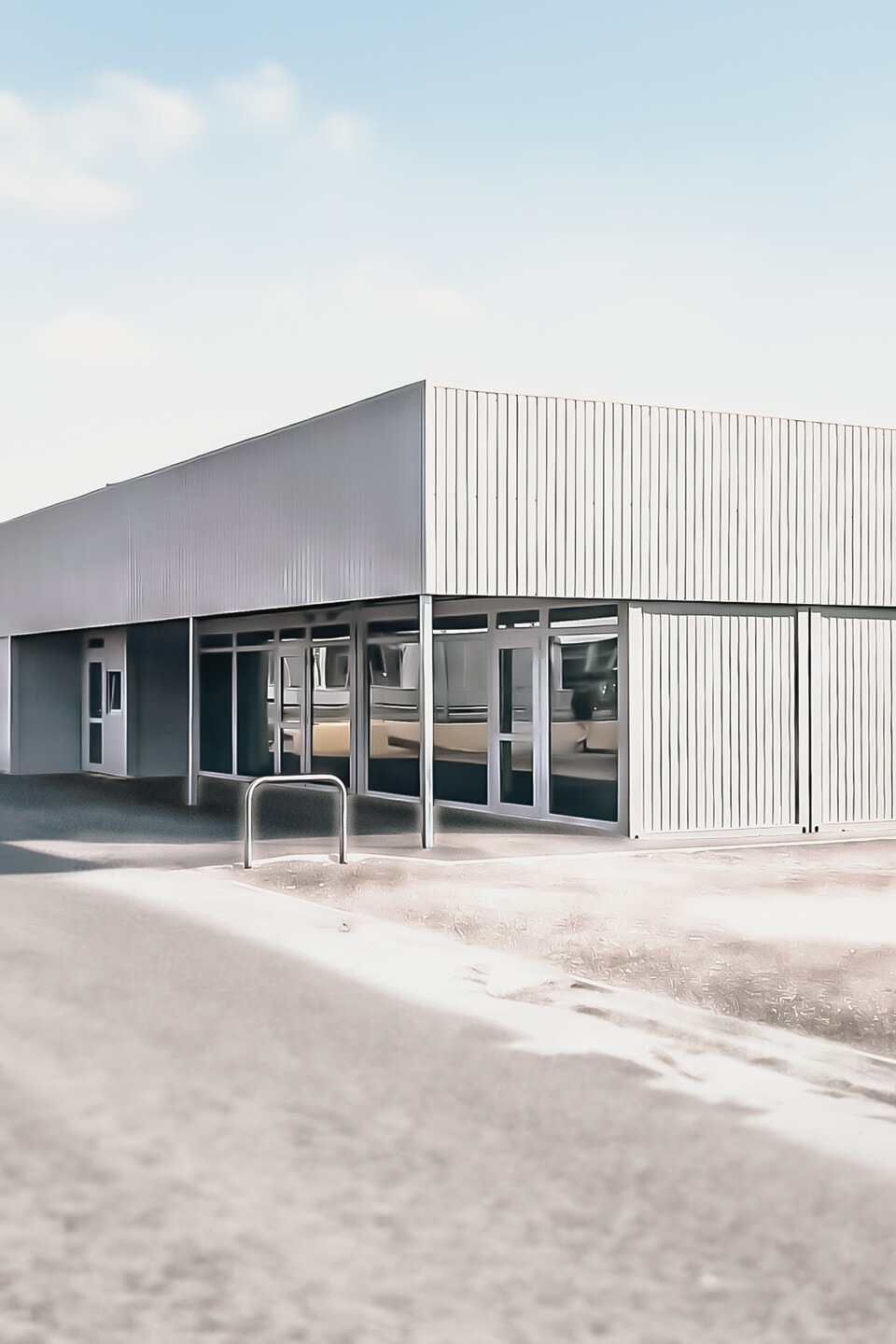 Autohaus Containeranlage mit Showroom in Graz