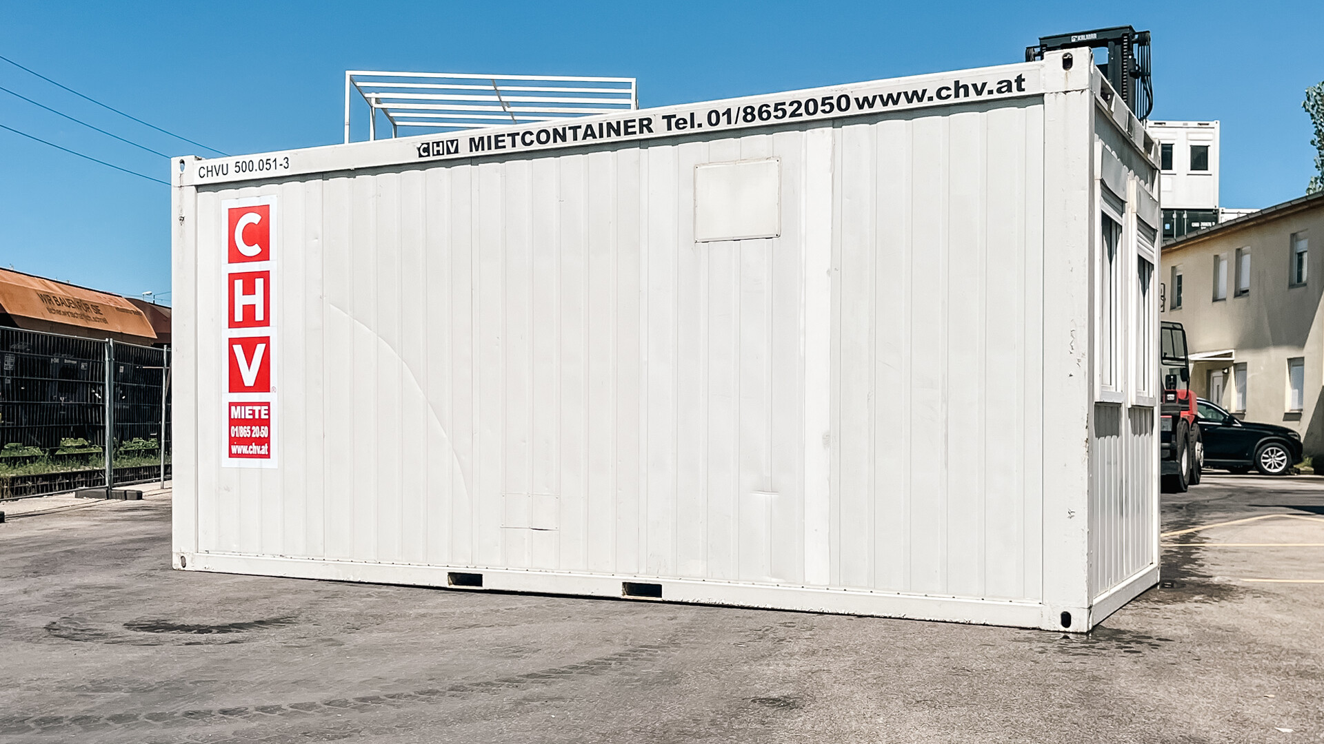 gebrauchter Bürocontainer 20Fuß frontal Ansicht